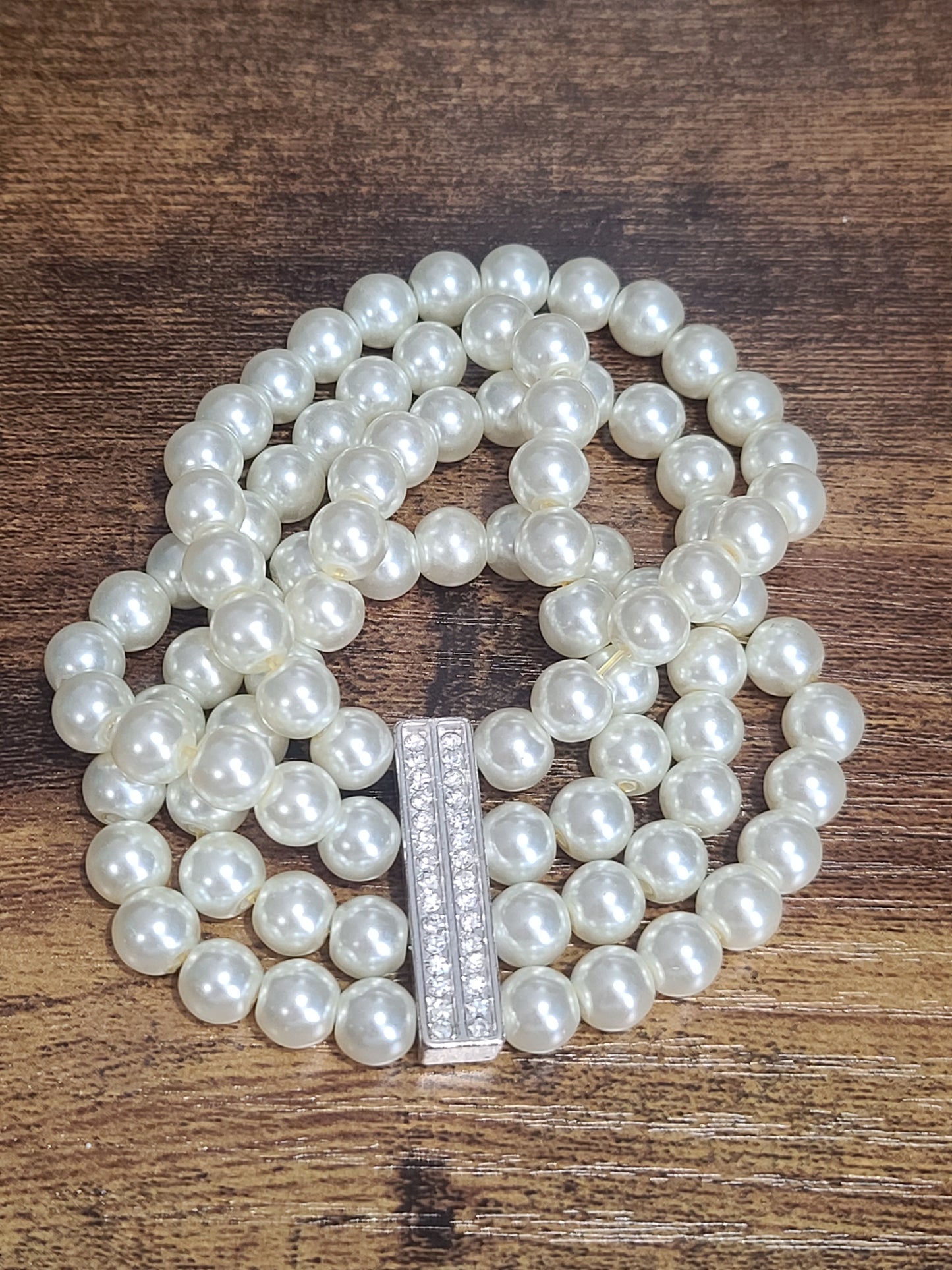 Premier Designs "Elaine" Stretch Faux Pearl Bracelet